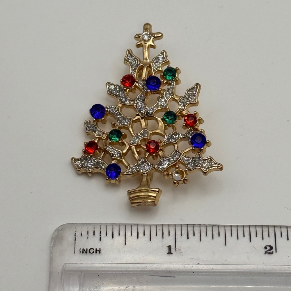 Vintage Christmas Tree Brooch Gold Tone Rhinestone Holiday Pin Red Blue Green - Picture 3 of 4